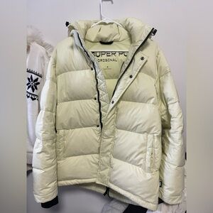 Aritzia Super Puff Original Puffer Jacket size S